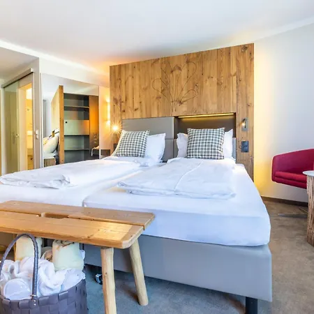 Forellenhof Отель 4*