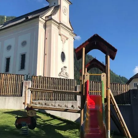 Forellenhof فلاخاو
